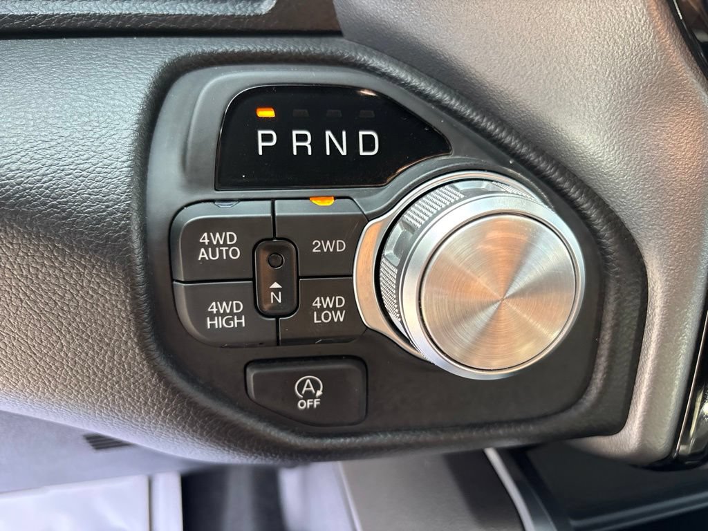 Used 2025 RAM 1500 Laramie AWD/4WD image 29
