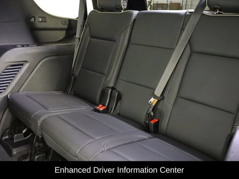 Used 2024 Chevrolet Tahoe Premier AWD/4WD image 17