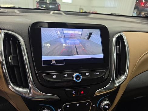 Used 2023 Chevrolet Equinox Premier AWD/4WD image 14
