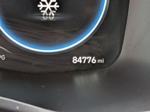 Used 2022 Hyundai Santa Fe Limited image 23