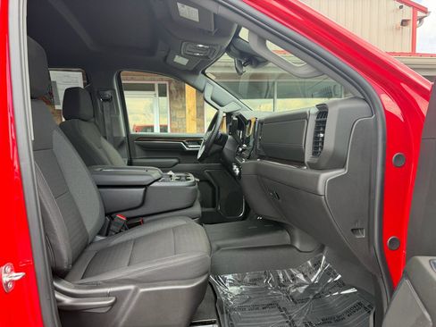 Used 2024 GMC Sierra 1500 Elevation image 24
