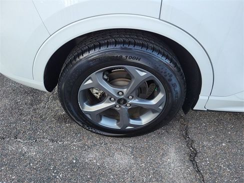 Used 2023 Ford Escape ST-Line image 7