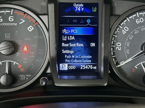 Used 2023 Toyota Tacoma TRD Off-Road w/ Technology Package RWD image 19