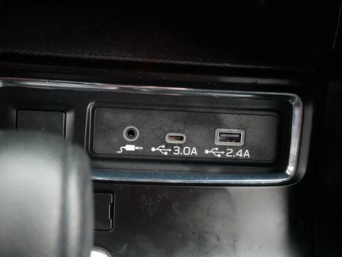 Used 2024 Subaru Ascent 8-Passenger AWD/4WD image 31