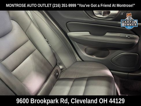 Used 2024 Volvo V60 B5 Cross Country Plus image 33
