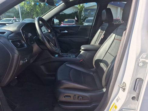 Used 2023 Chevrolet Equinox RS w/ RS Leather Package FWD image 11