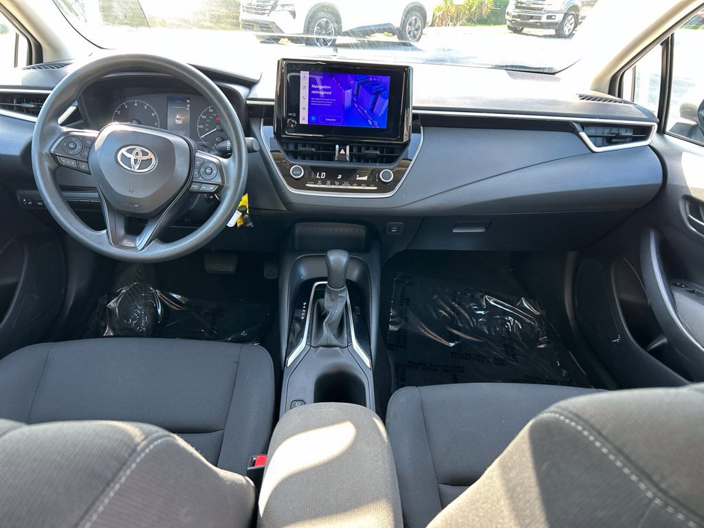 Used 2024 Toyota Corolla LE FWD image 11