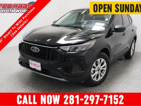 Used 2025 Ford Escape Active AWD/4WD image 1