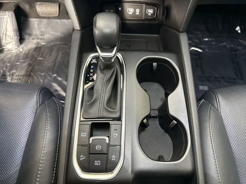 Used 2020 Hyundai Santa Fe SEL w/ Convenience + Premium Package image 17