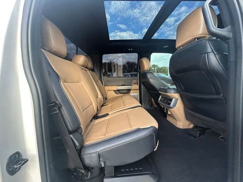 Used 2023 Ford F250 Lariat w/ Lariat Ultimate Package image 32