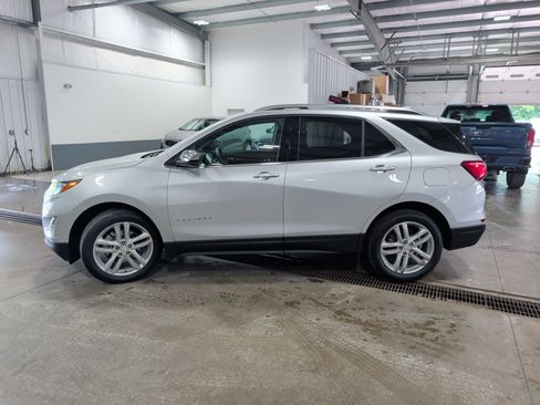Used 2019 Chevrolet Equinox Premier AWD/4WD image 5