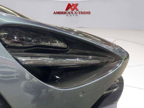 Used 2018 McLaren 720S RWD image 29
