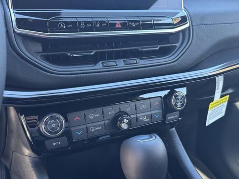 New 2026 Jeep Compass Limited image 26