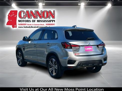 Used 2023 Mitsubishi Outlander Sport ES image 3