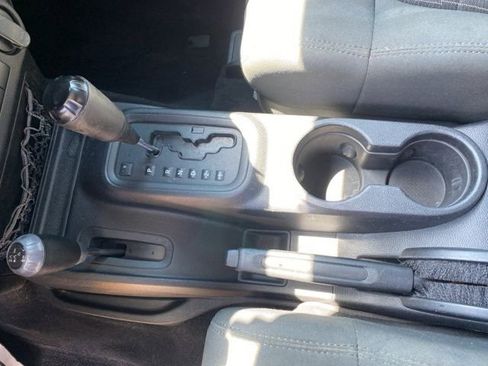 Used 2011 Jeep Wrangler Sport AWD/4WD image 27