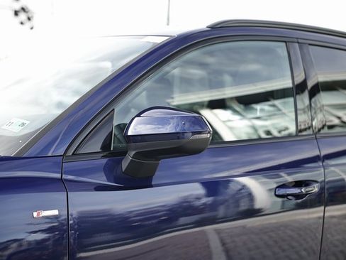 Certified 2025 Audi Q3 2.0T Premium w/ Convenience Package image 11