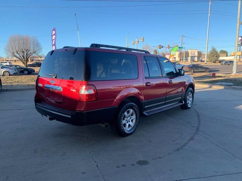 Used 2007 Ford Expedition EL XLT image 9