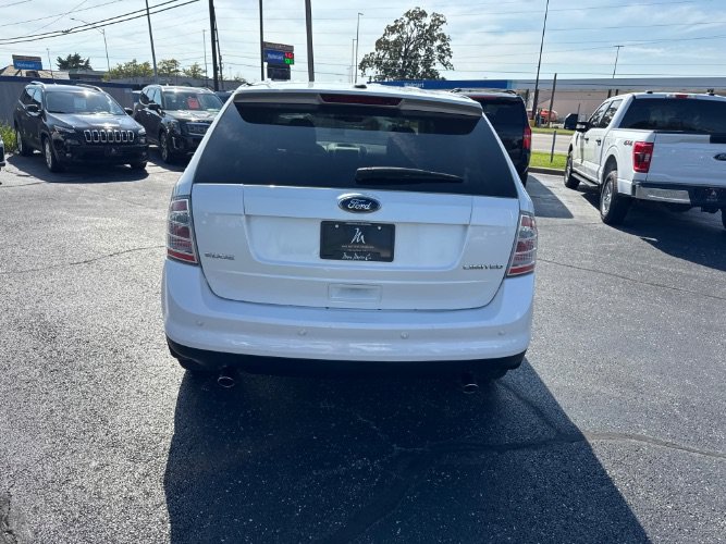 Used 2010 Ford Edge Limited FWD image 4