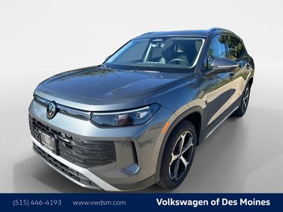 New 2025 Volkswagen Tiguan SE