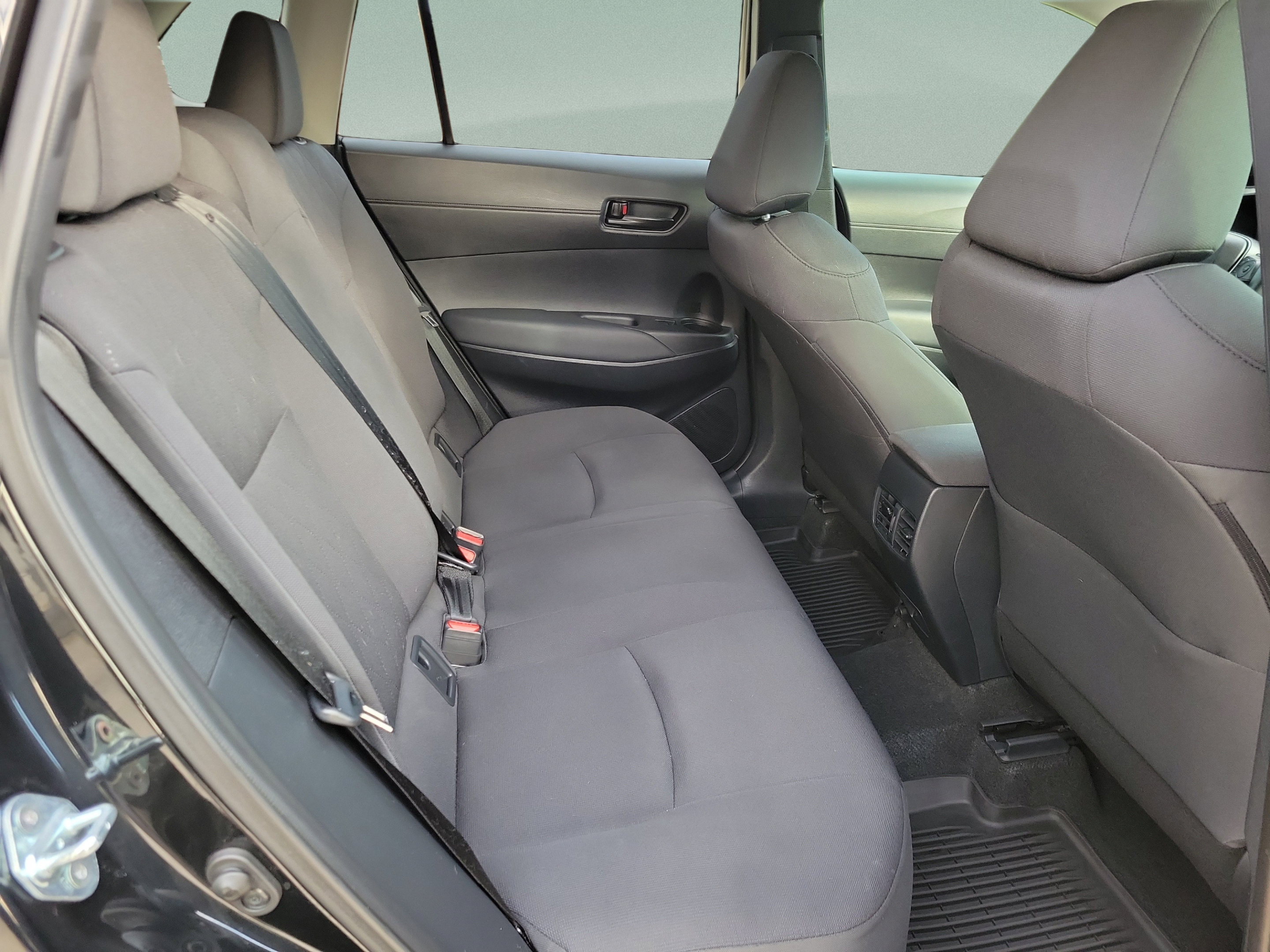 Used 2024 Toyota Corolla Cross LE FWD image 29
