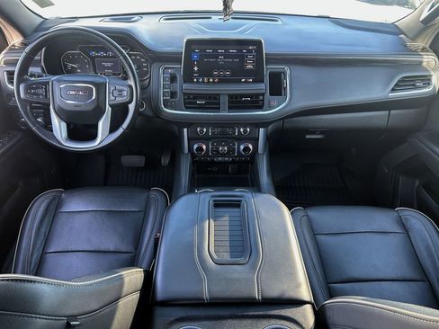 Used 2021 GMC Yukon SLT image 30