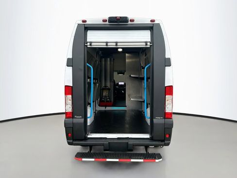 Used 2024 RAM ProMaster 3500 w/ Delivery Van Package image 29
