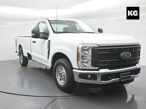 New 2026 Ford F250 XL w/ XL Chrome Package image 1