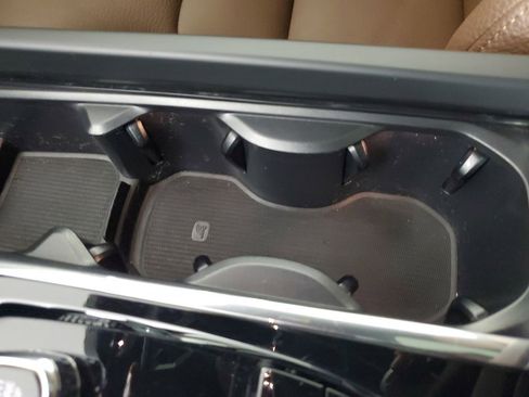 Used 2025 Volvo V60 B5 Cross Country Plus image 33