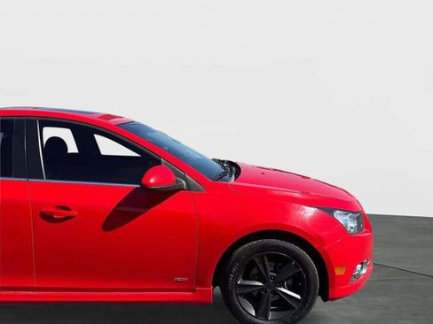 Used 2014 Chevrolet Cruze LT w/ RS Package image 3