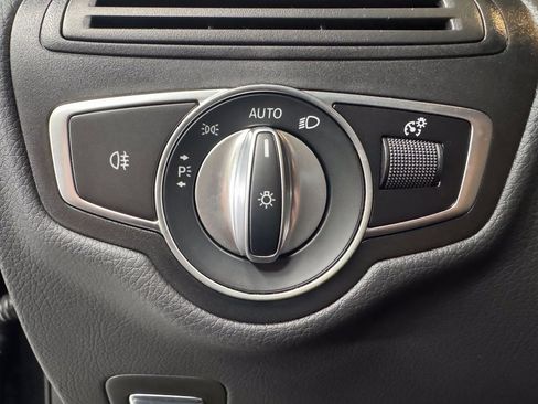 Certified 2022 Mercedes-Benz GLC 300 4MATIC image 9