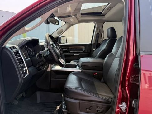 Used 2017 RAM 1500 Laramie w/ Convenience Group AWD/4WD image 14