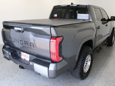 Used 2023 Toyota Tundra Limited AWD/4WD image 7
