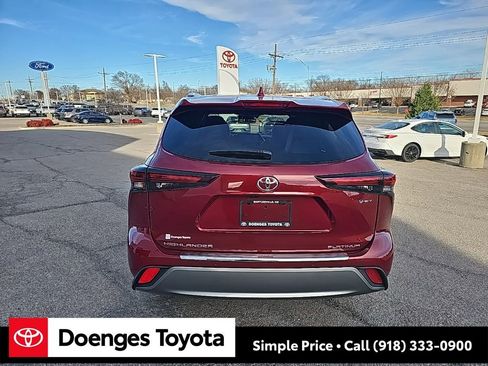 New 2026 Toyota Highlander Platinum image 6