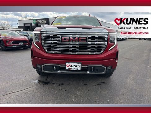 Used 2024 GMC Sierra 1500 Denali w/ Technology Package AWD/4WD image 13