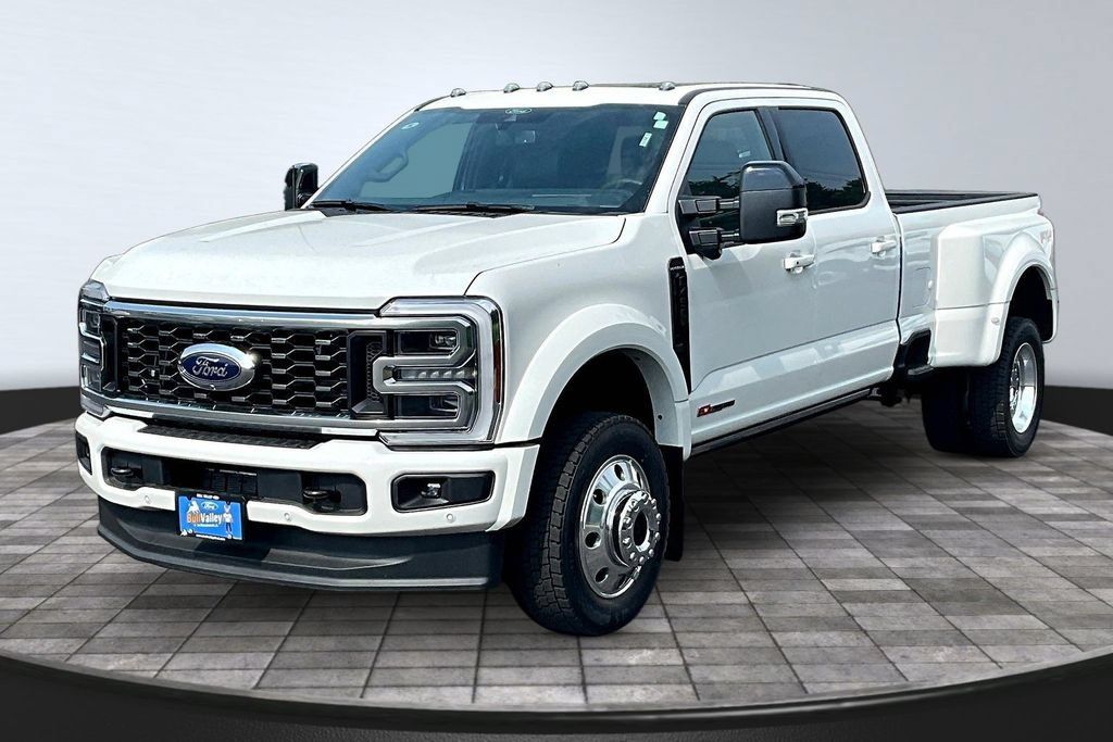 New 2026 Ford F450 Platinum w/ FX4 Off-Road Package AWD/4WD image 2
