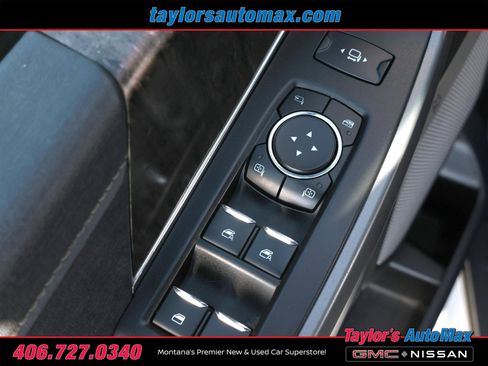 Used 2024 Ford F250 Lariat w/ Tremor Off-Road Package image 32