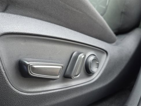 Used 2021 Toyota RAV4 XLE w/ Convenience Package image 35