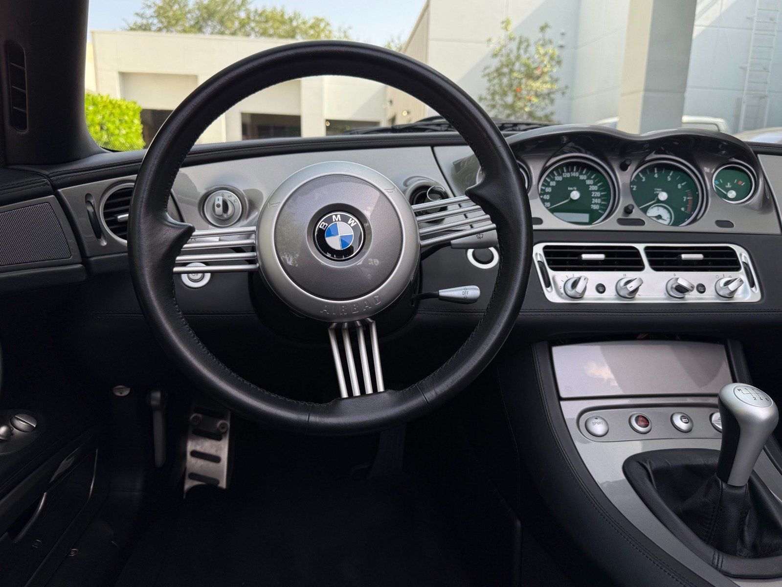 Used 2002 BMW Z8 RWD image 36