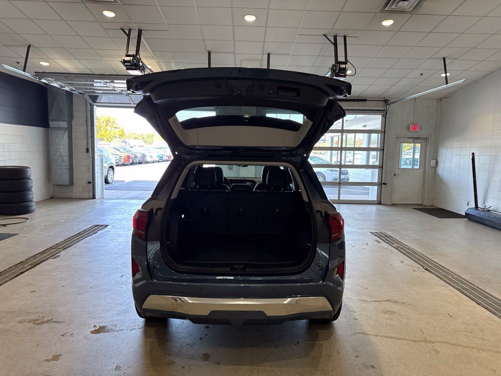 New 2027 GMC Terrain Denali w/ LPO, Floor Liner Package AWD/4WD image 18
