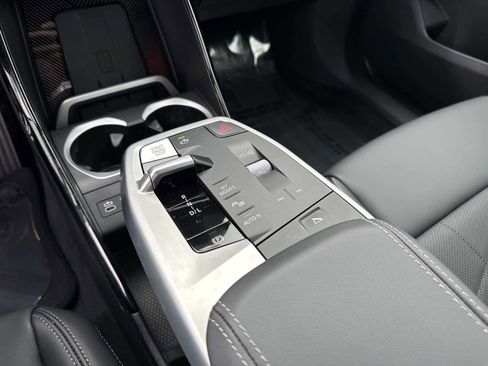 Used 2026 BMW X1 xDrive28i w/ Technology Package image 25