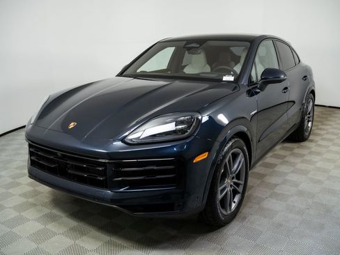 New 2026 Porsche Cayenne E-Hybrid Coupe AWD/4WD image 1