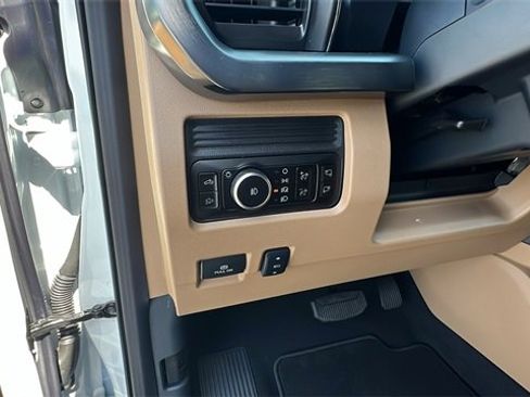 New 2025 Ford F250 Lariat w/ FX4 Off-Road Package image 34