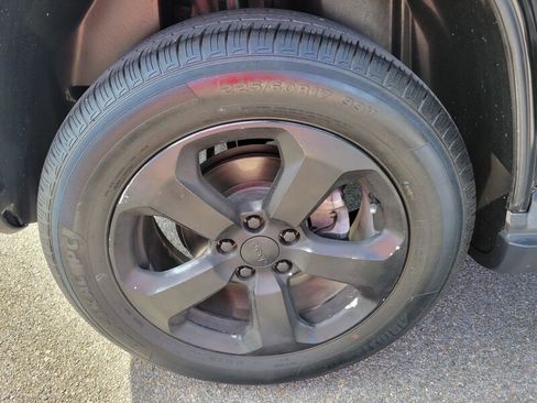 Used 2019 Jeep Compass Latitude image 8