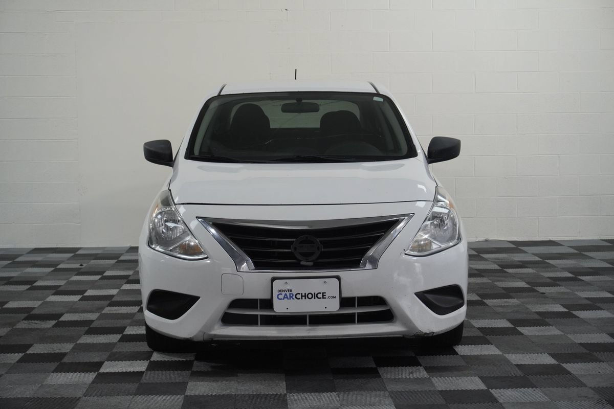 Used 2018 Nissan Versa SV FWD image 9