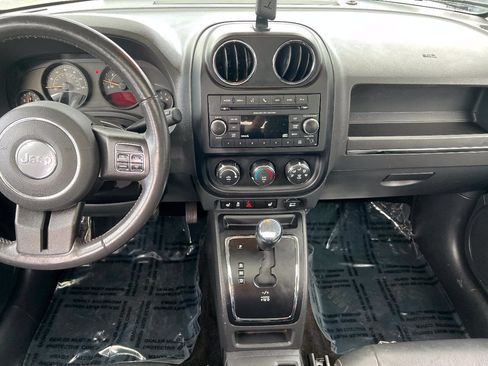 Used 2016 Jeep Patriot High Altitude AWD/4WD image 33
