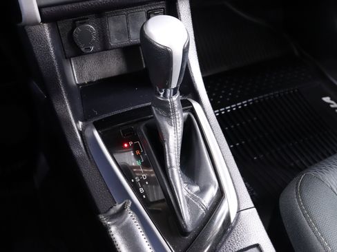 Used 2019 Toyota Corolla LE image 15