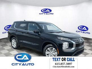 Used 2025 Mitsubishi Outlander ES video 1