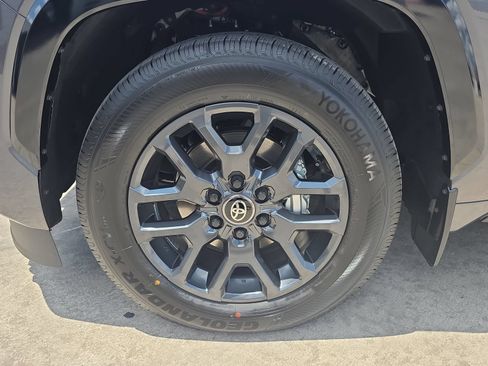 New 2026 Toyota Sequoia Platinum AWD/4WD image 28