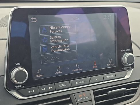 Used 2025 Nissan Altima 2.5 SV AWD/4WD image 30