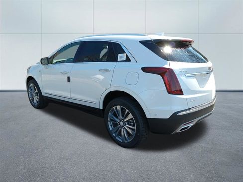 New 2026 Cadillac XT5 Premium Luxury image 3